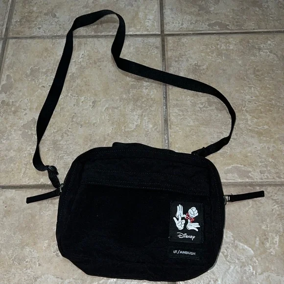 Uniqlo Disney black crossbody bag - Picture 1 of 3